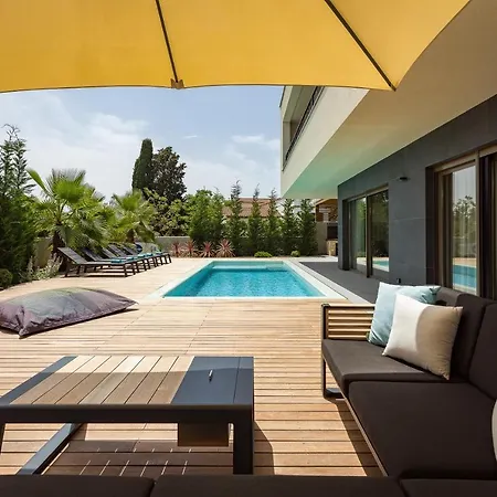 One Way Istria Luxury Family With Heated Pool Included *