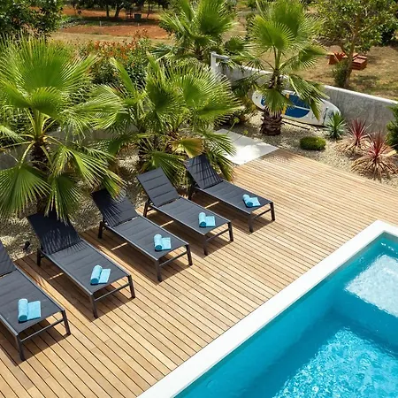 Luxury One Way Villa