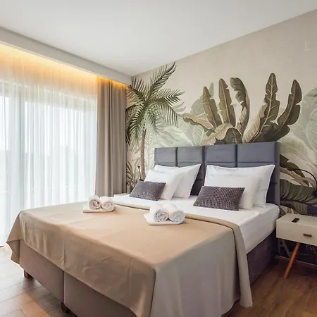 别墅 One Way Istria Luxury Family With Heated Pool Included 班约勒