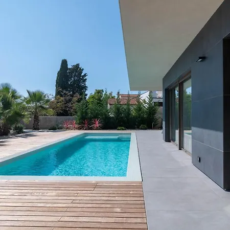 Luxury One Way Banjole