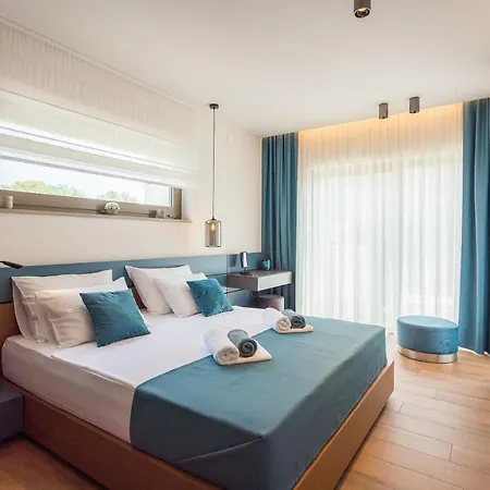 Luxury One Way Villa Banjole