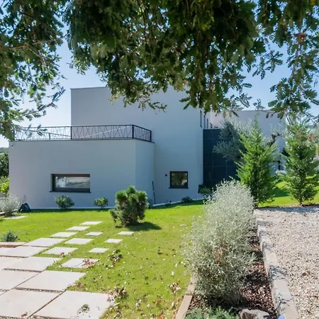 One Way Istria Luxury Family With Heated Pool Included * Banjole