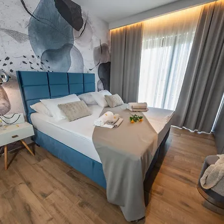 One Way Istria Luxury Family With Heated Pool Included 别墅