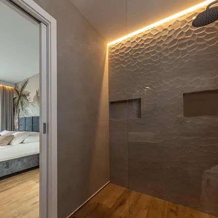 Luxury One Way Banjole